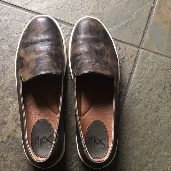 Shoes - Picture 12 of 13